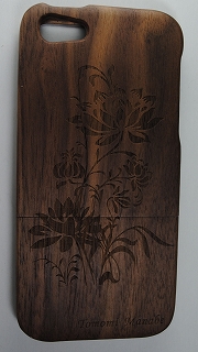 iPhone5の木製ケースの彫刻例